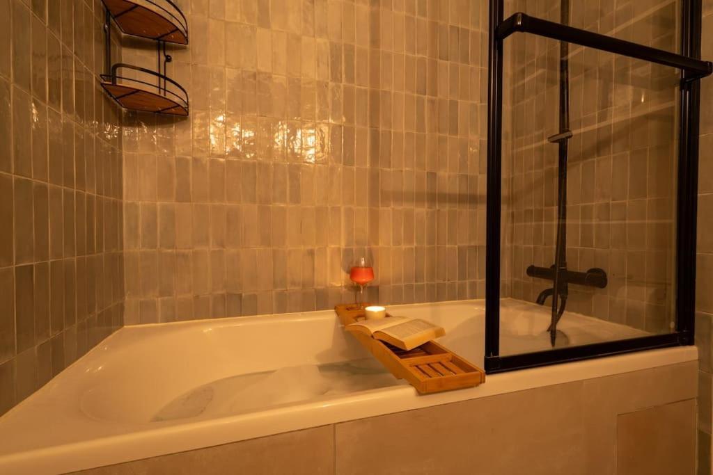Gaspar - Joli Nid Douillet Proche De Paris Avec Balcon Boulogne-Billancourt Exterior photo